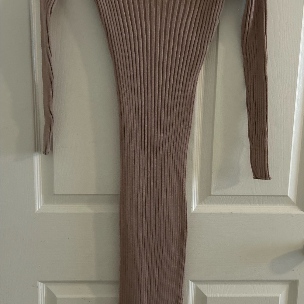 Elegant Long Sleeve Ribbed Knit Dress